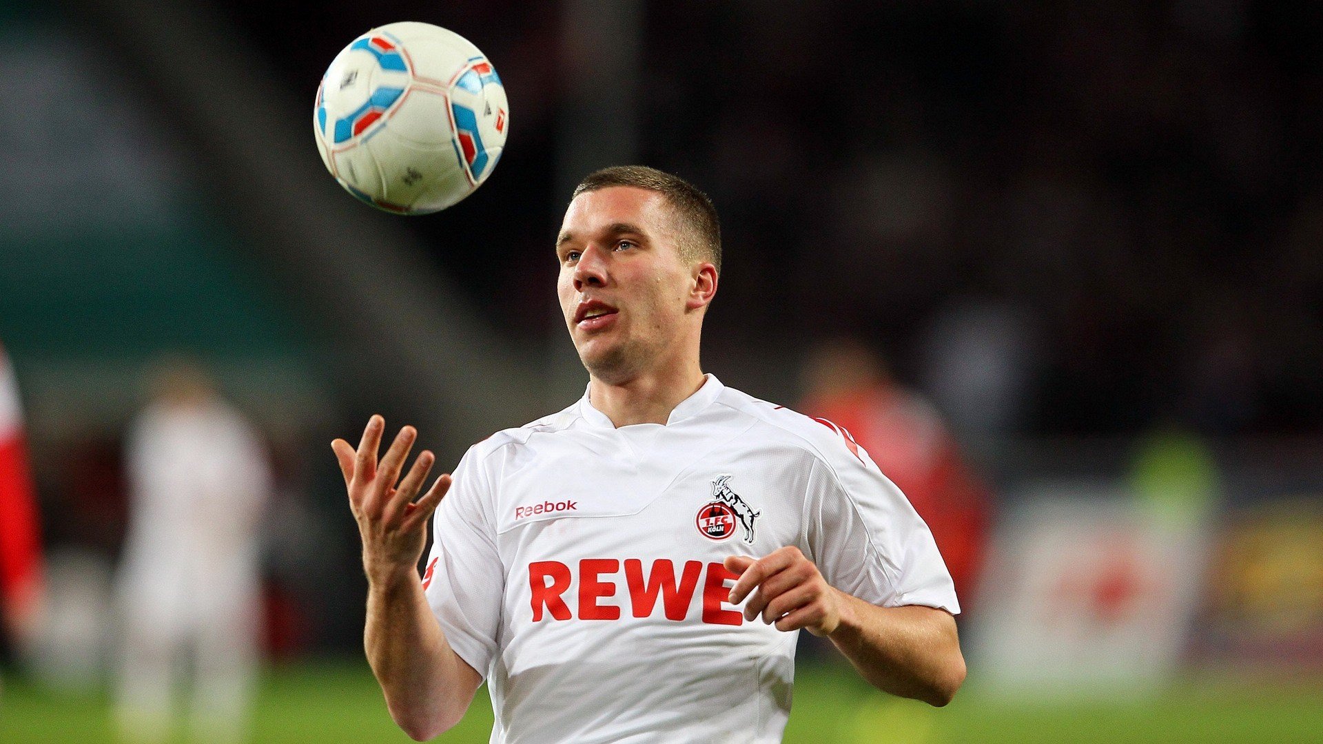 中国足球政策扶持力度持续加大，行业快速成长，中国足球补贴其他项目